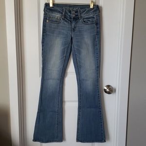 American Eagle artist flare jean